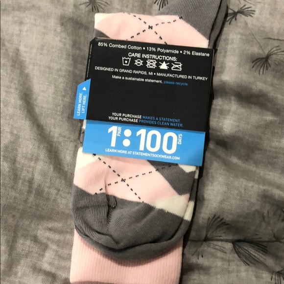 Statement socks - Picture 2 of 3